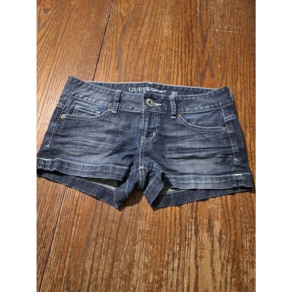 Guess Denim Blue Short Shorts Hot Pants Jeans Womens Waist 28 Pockets Belt Loops - Picture 1 of 3